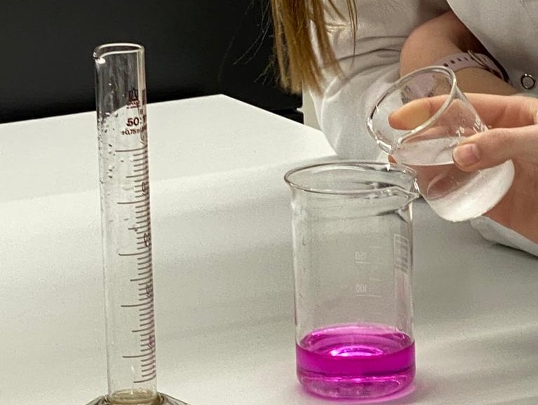 Bierbrauen und Türkis-Bakterien mit Bibi und Tina