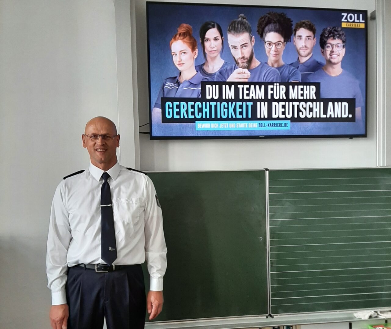 Berufliche Tätigkeit beim Zoll