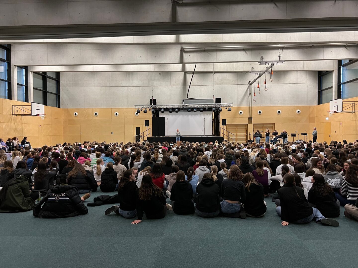 „Schee war’s. Pfiat eich!“ – Georg Eggerbauer verlässt das Ursulinen-Spielfeld