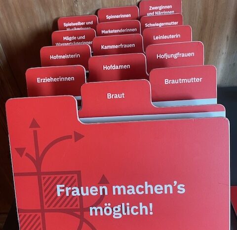 Neuntklässlerinnen auf den Spuren starker Frauen